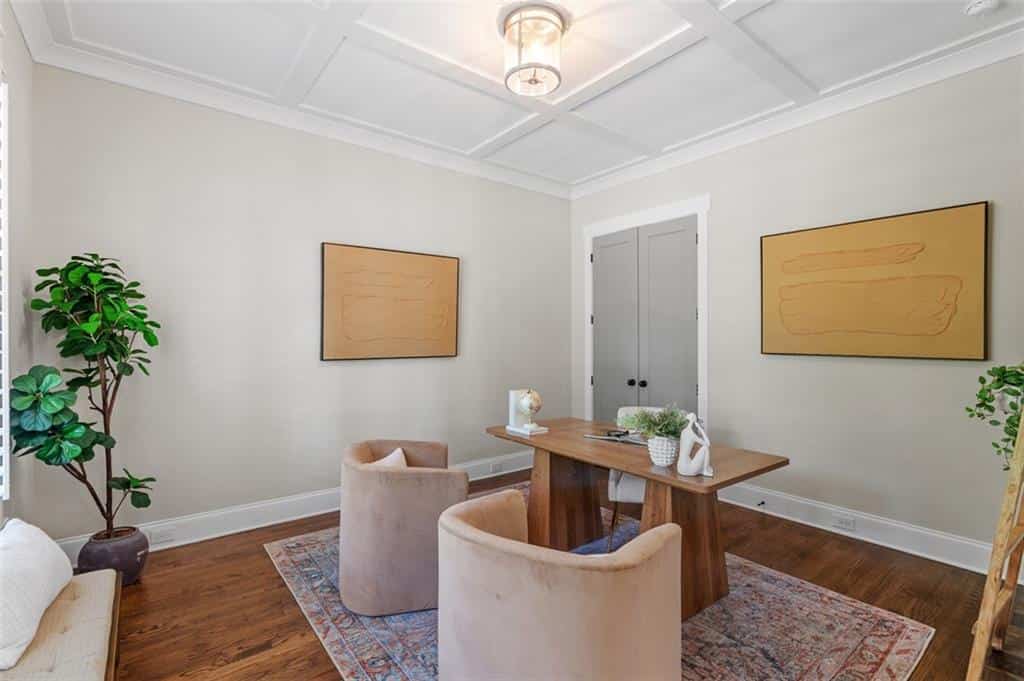 Listing photo 6