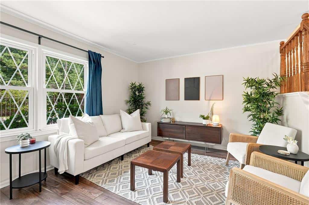 Listing photo 6
