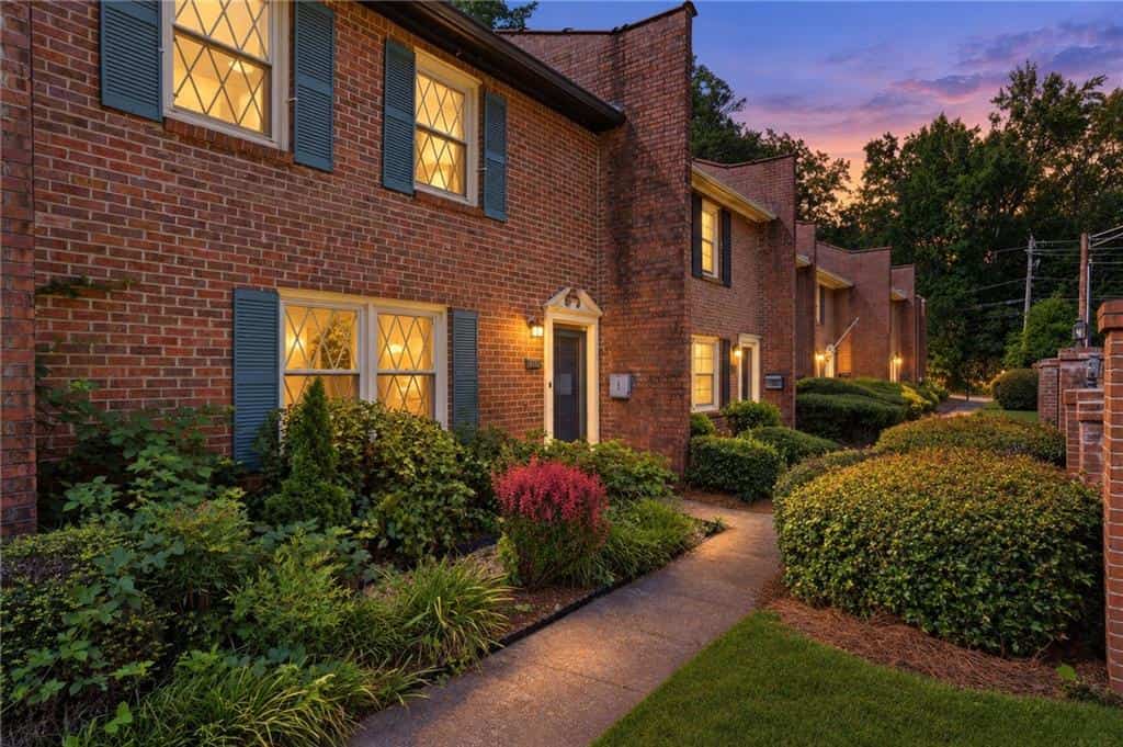 1111 Scott Boulevard, Decatur, GA 30030