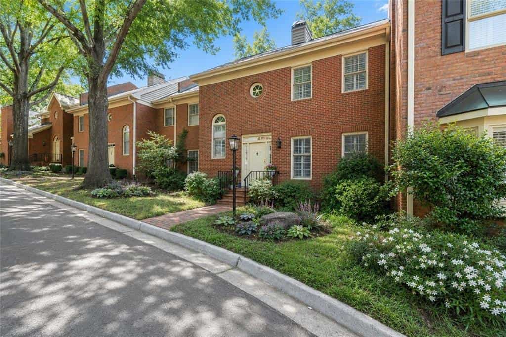 40 Ivy Chase NE, Atlanta, GA 30342