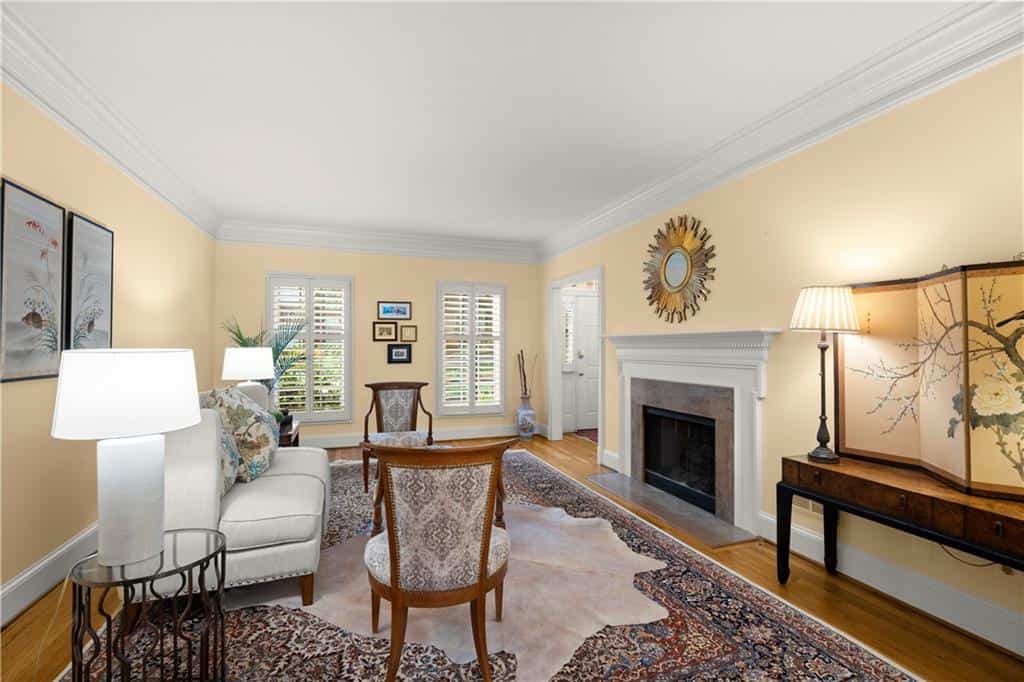 Listing photo 6