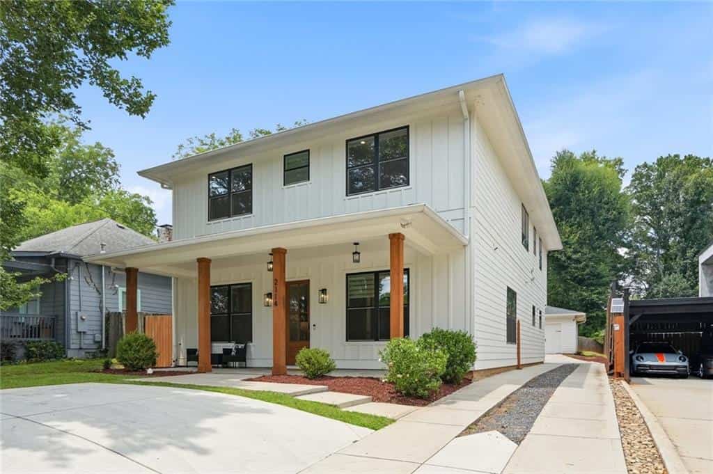 Listing photo 2