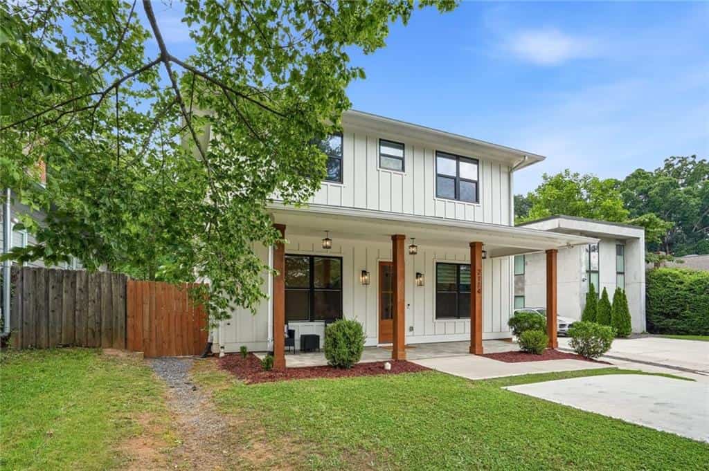 Listing photo 3