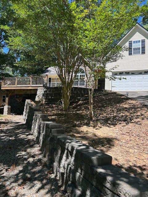 Listing photo 6