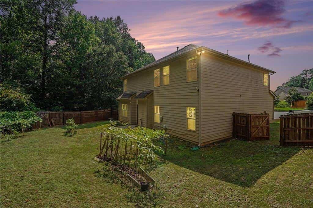 Listing photo 6