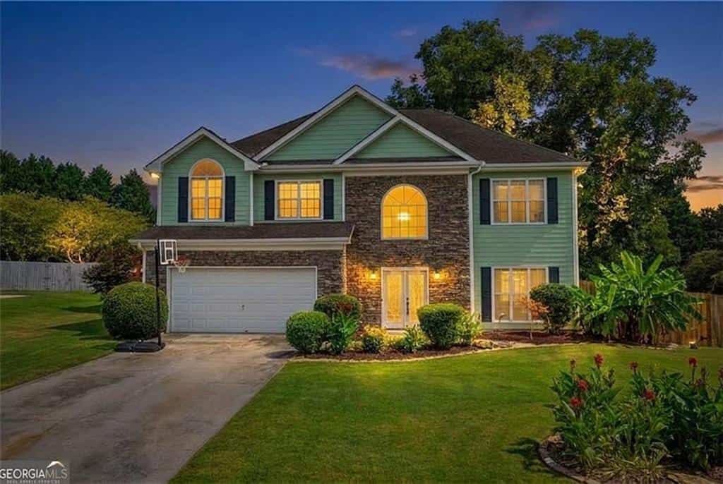 398 Beech Hollow Trail, Loganville, GA 30052