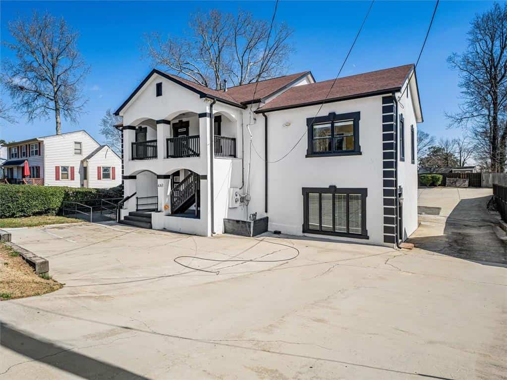 Listing photo 3