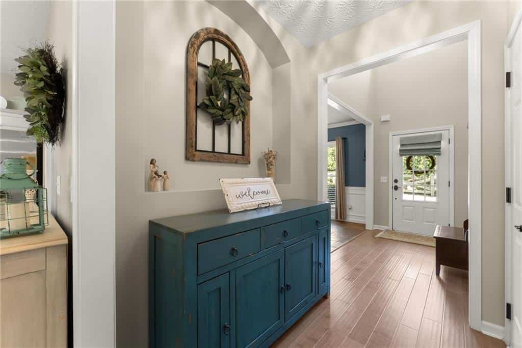 Listing photo 6