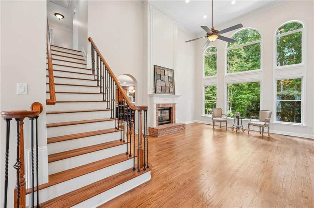 Listing photo 6