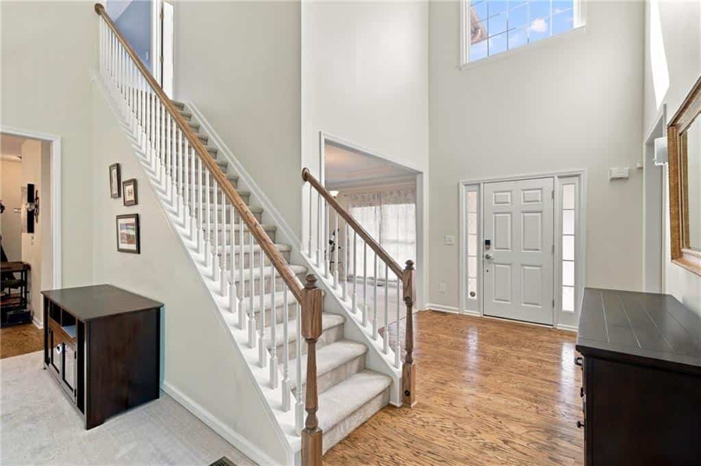 Listing photo 6