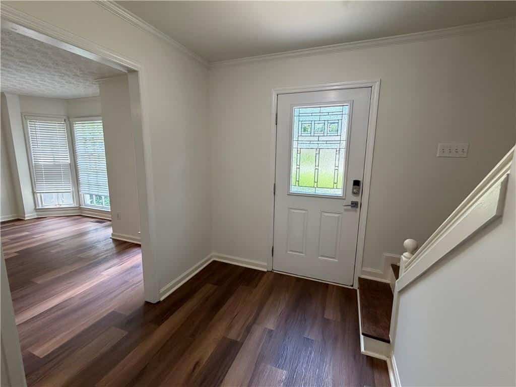 Listing photo 6