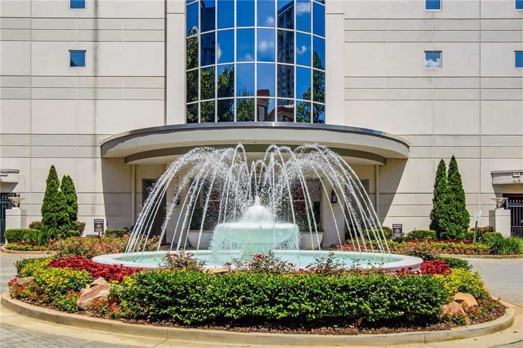 2828 Peachtree Road NW 2402 #2402, Atlanta, GA 30305