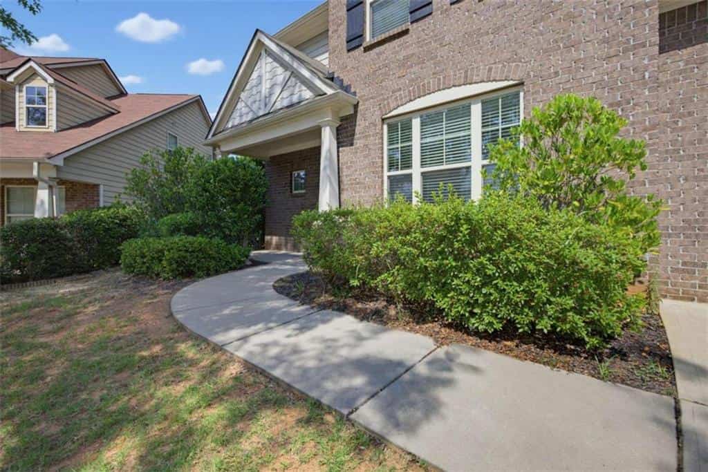Listing photo 4