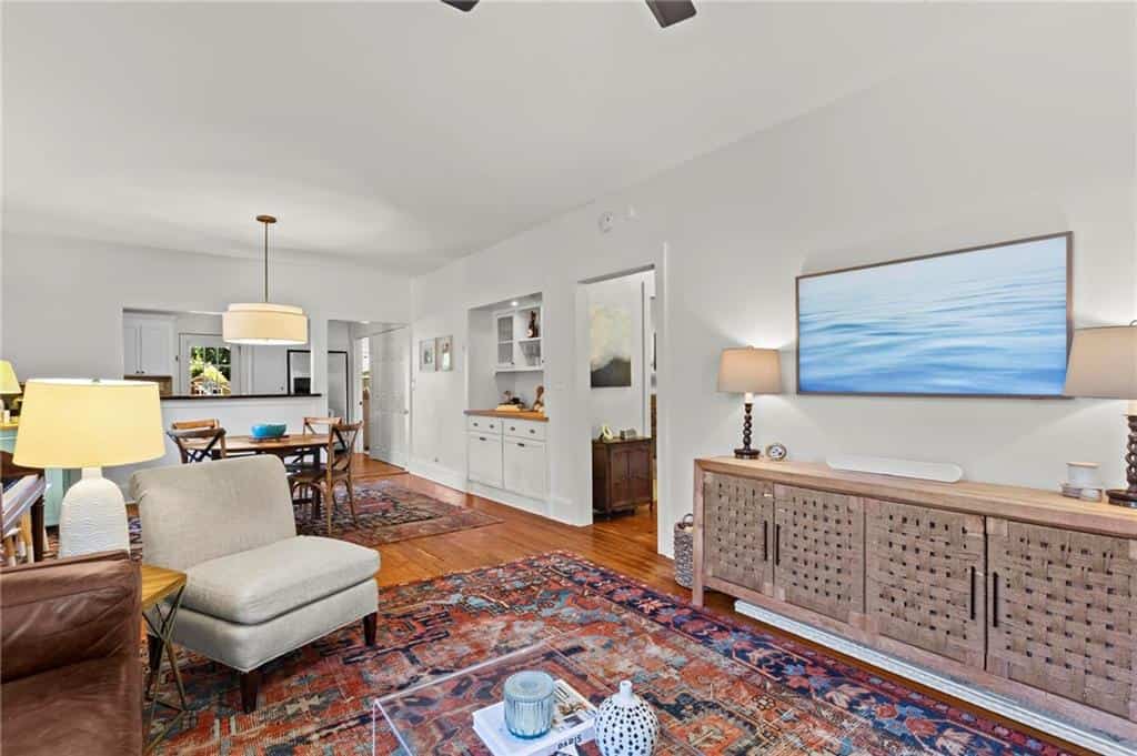 Listing photo 6