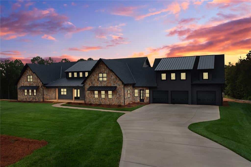 1921 EUHARLEE Road, Kingston, GA 30145