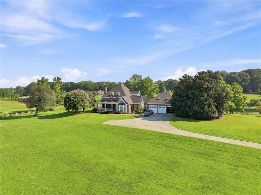 329 Willow Lakes Lane, Jefferson, GA 30549