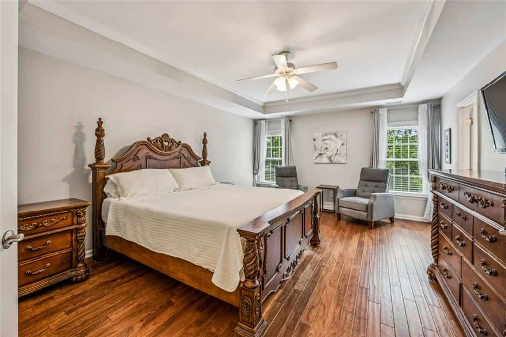 Listing photo 6
