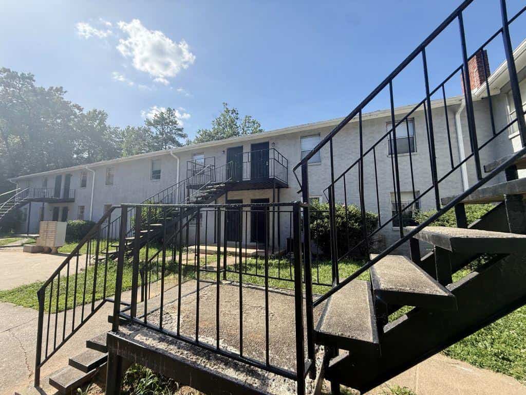 Listing photo 6