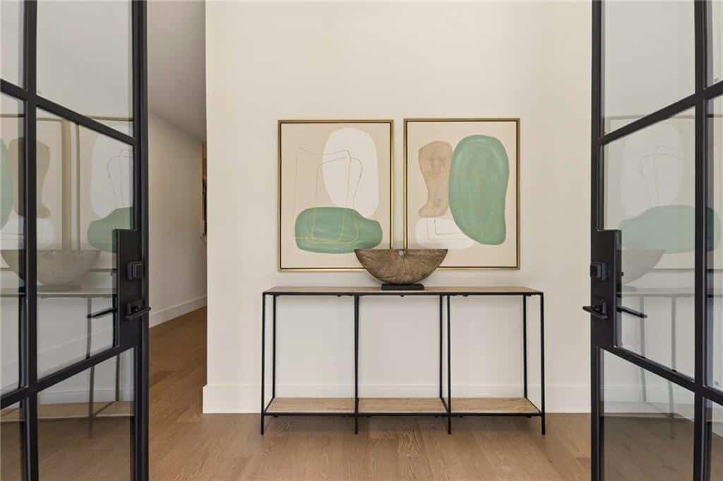 Listing photo 6
