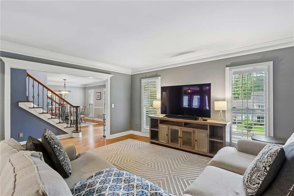 Listing photo 6