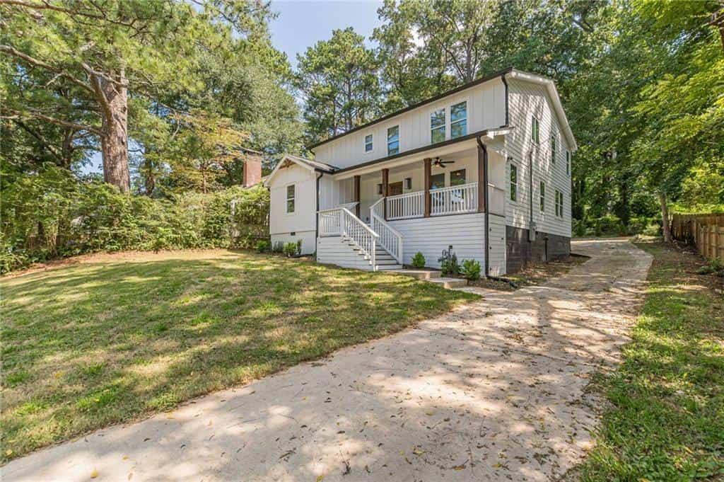 Listing photo 3