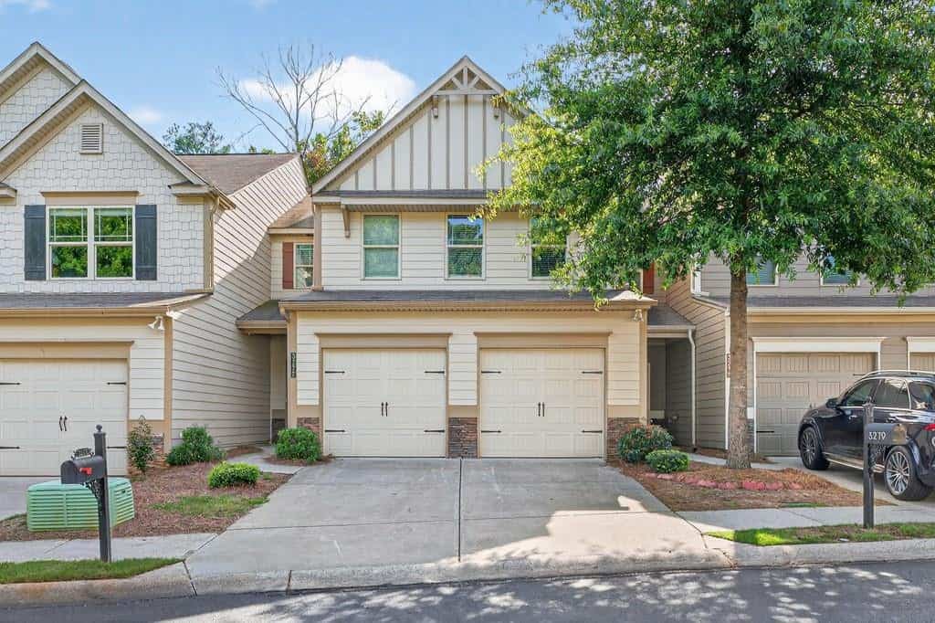 3277 Castleberry Village Dr, Cumming, GA 30040