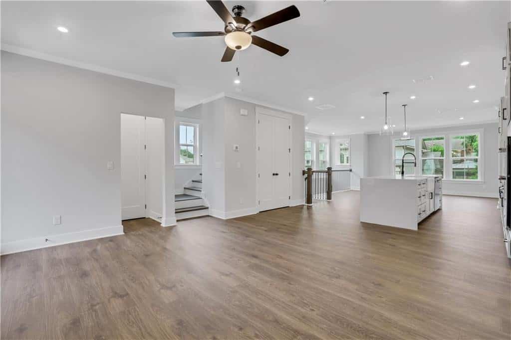 118 Bridgecrest Road, Roswell, GA 30075