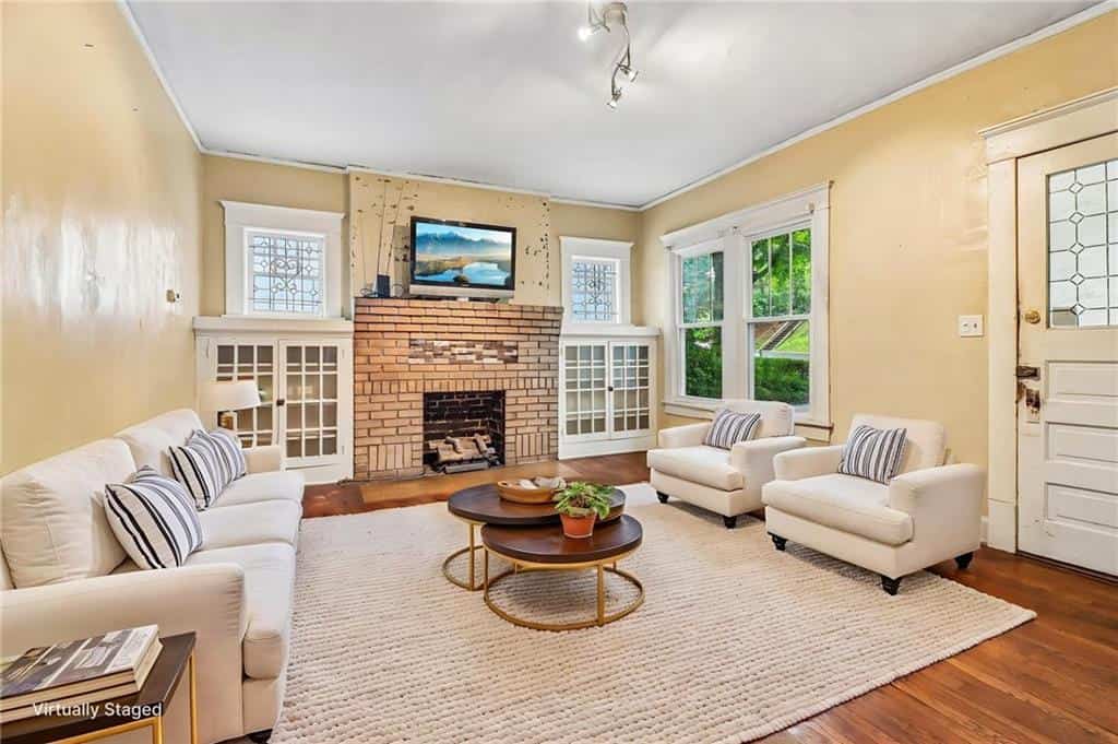 Listing photo 4