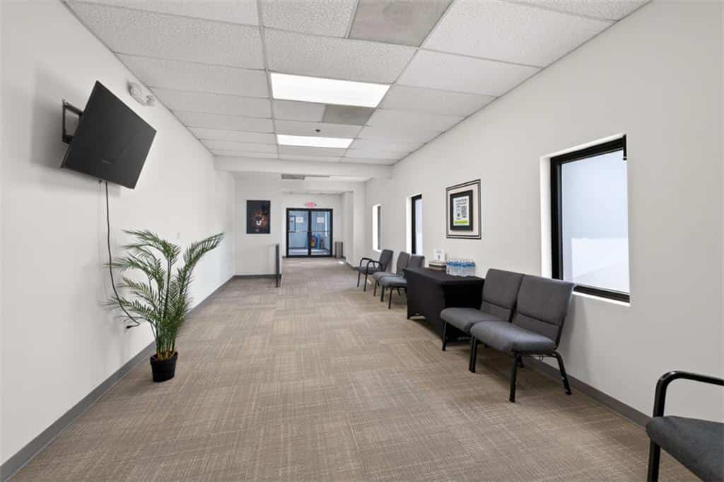 Listing photo 6