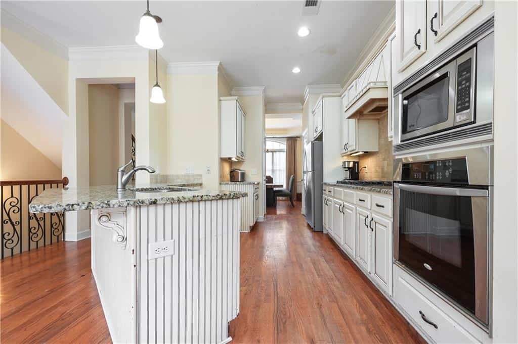 Listing photo 6