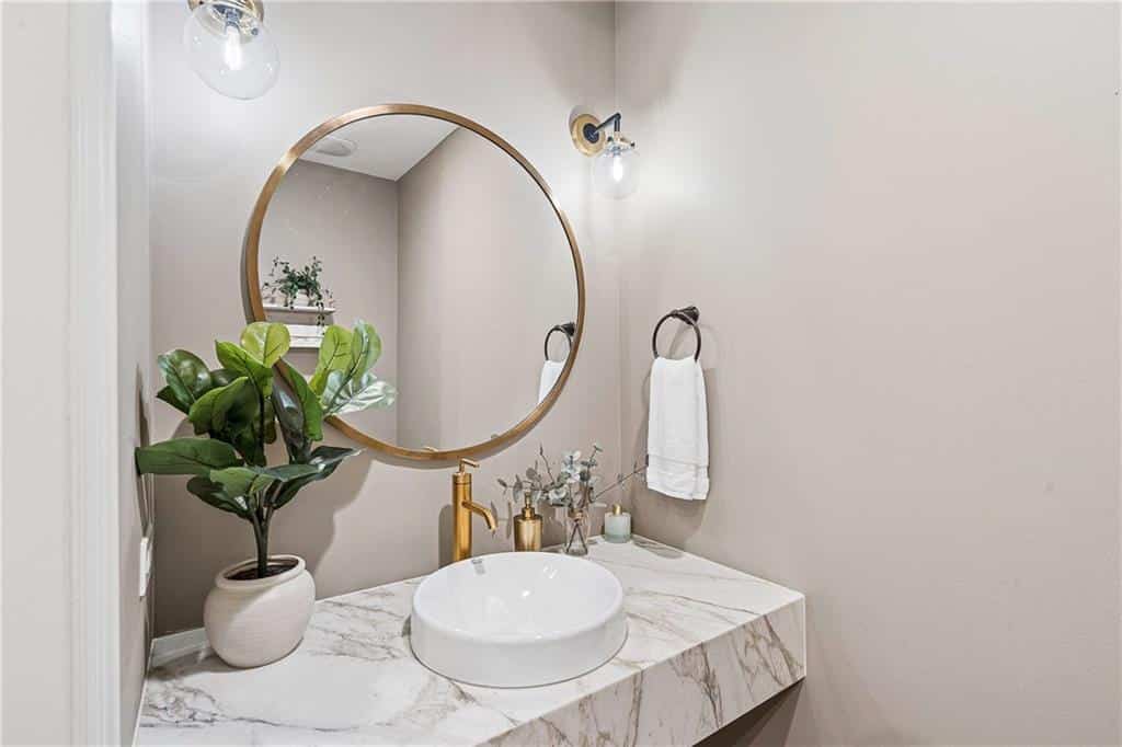 Listing photo 6