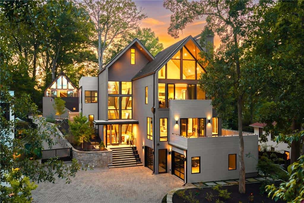 1033 Reeder Circle NE, Atlanta, GA 30306