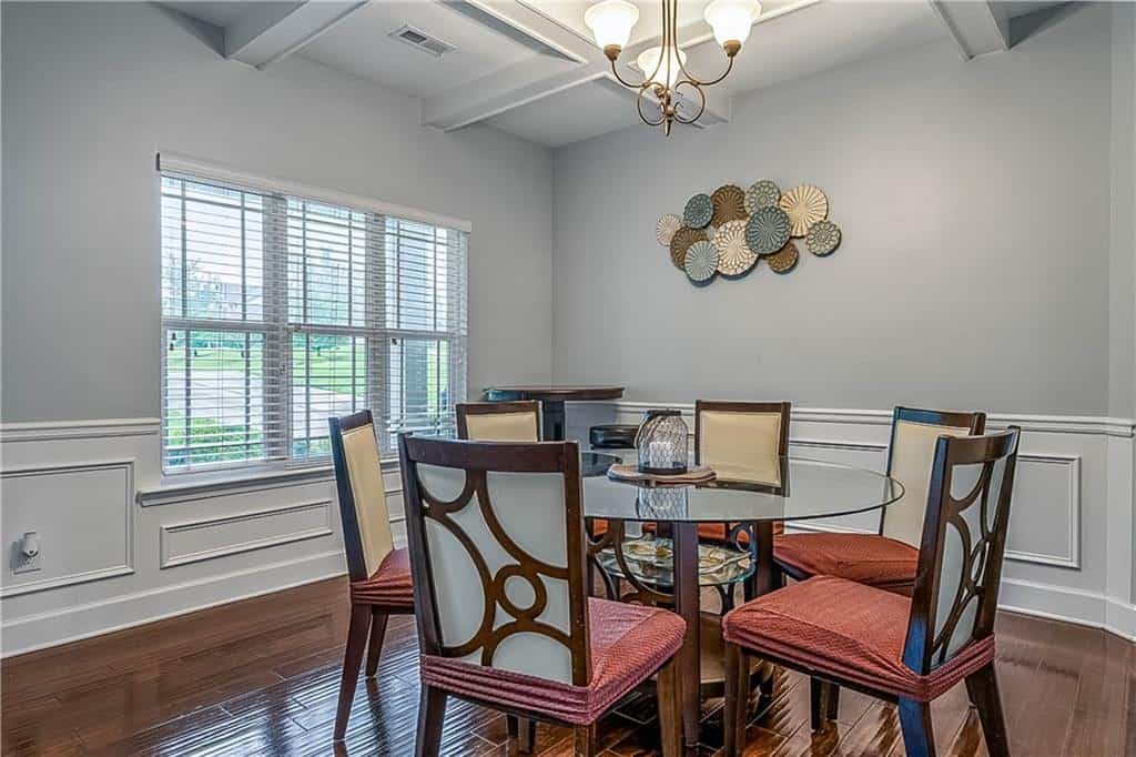 Listing photo 6