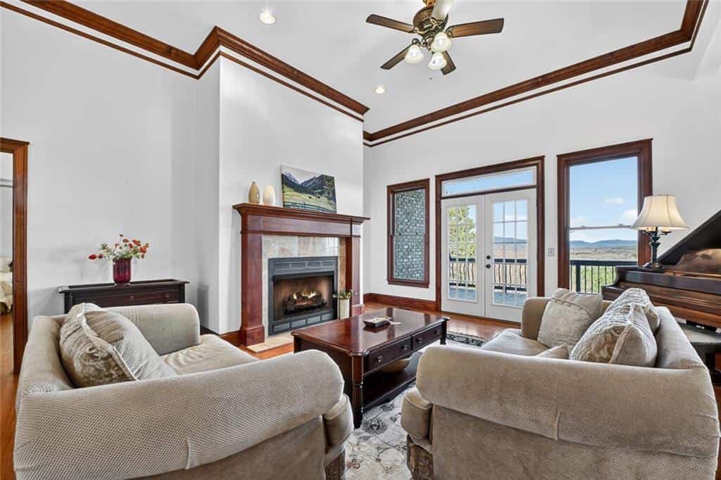 Listing photo 6