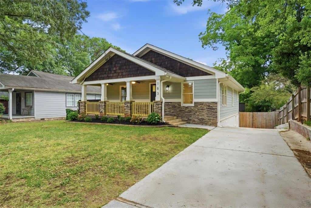 Listing photo 3