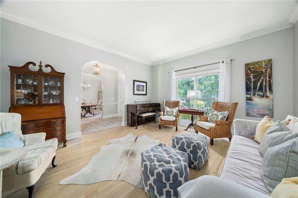 Listing photo 6