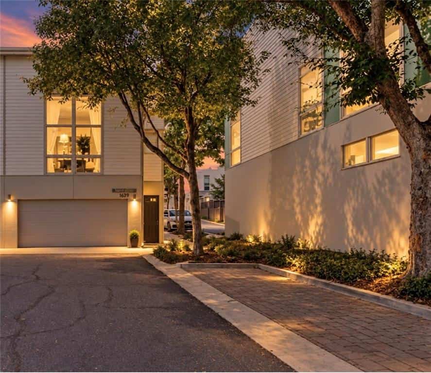1278 Eames Green NW, Atlanta, GA 30318