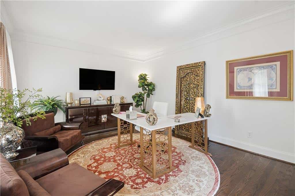 Listing photo 6