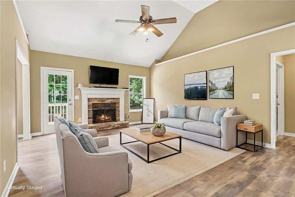 Listing photo 6