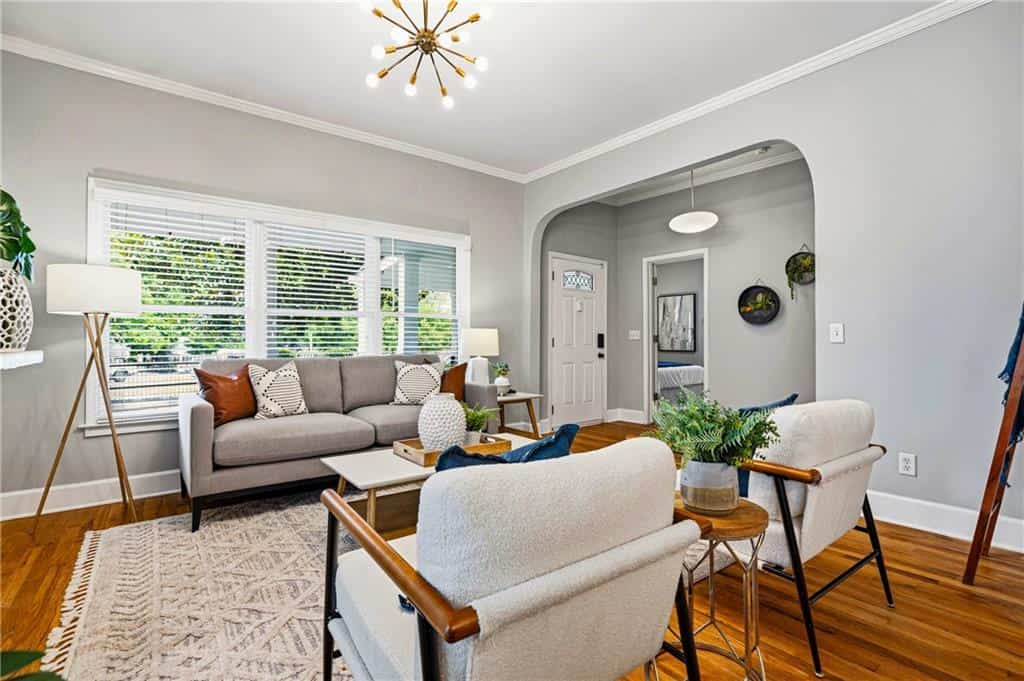 Listing photo 6