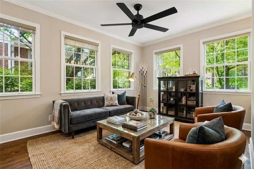 Listing photo 6