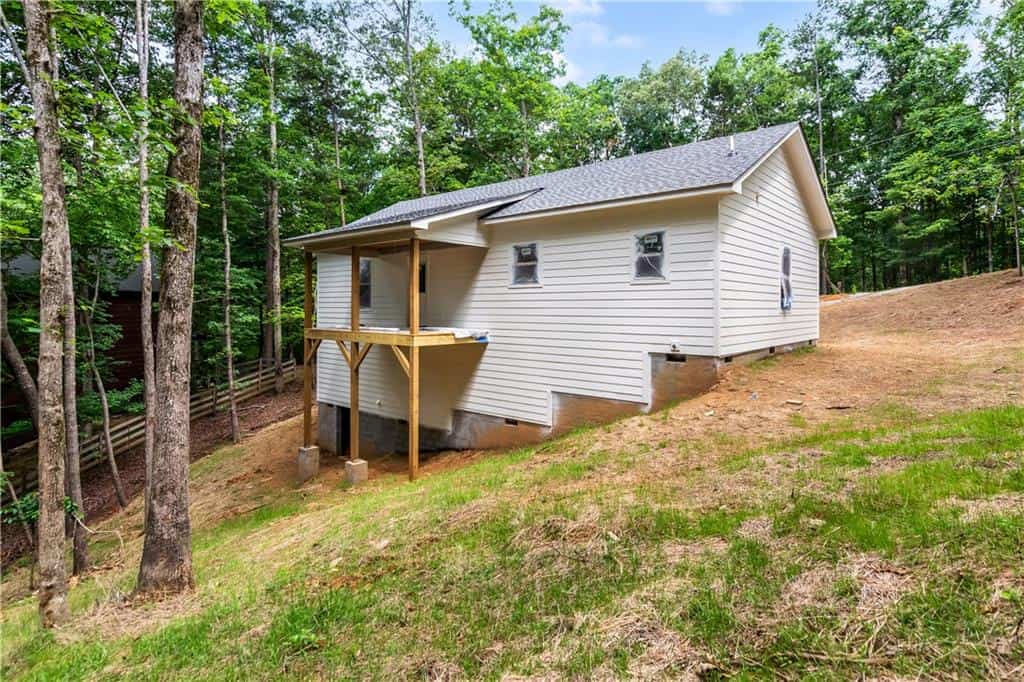 Listing photo 6