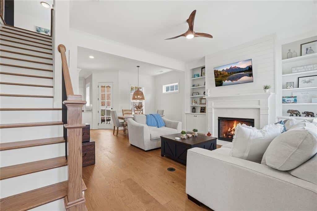 Listing photo 6