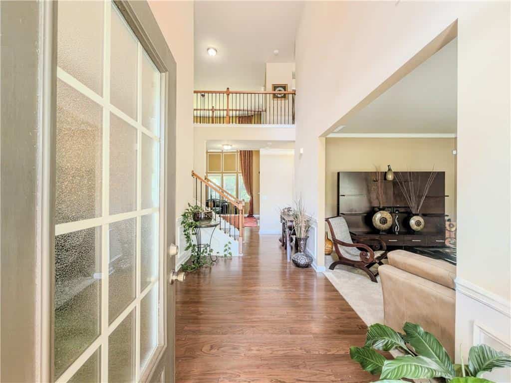 Listing photo 6
