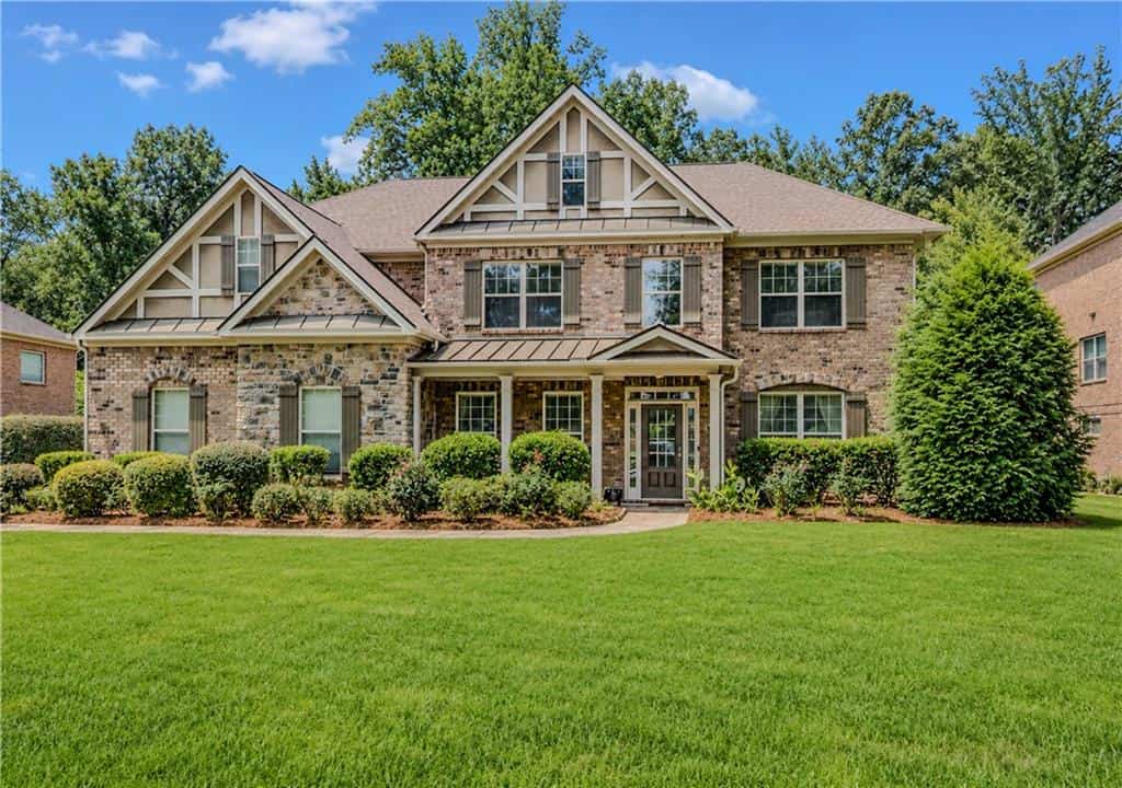 40 Village Green Court SW, Lilburn, GA 30047