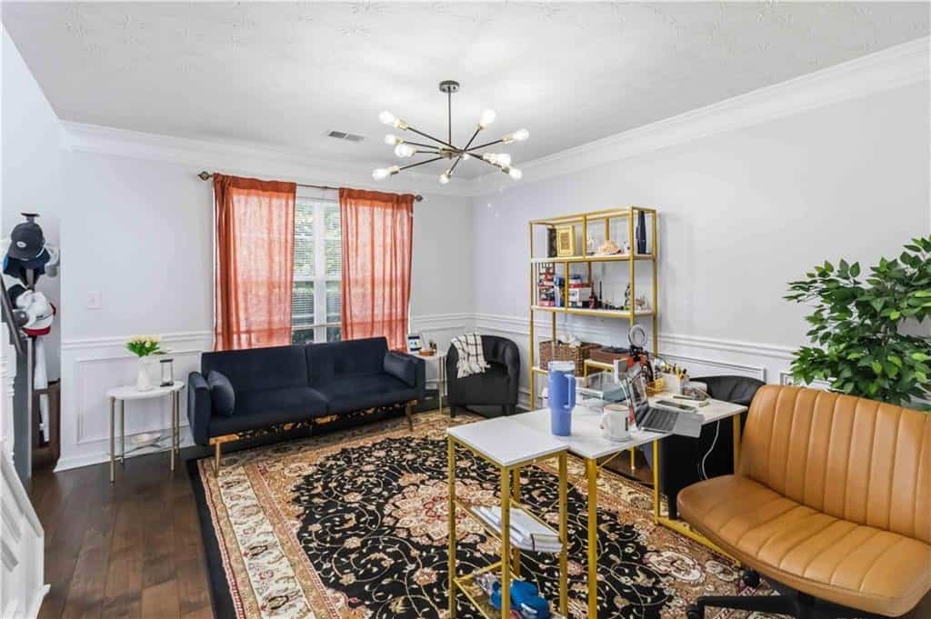 Listing photo 6
