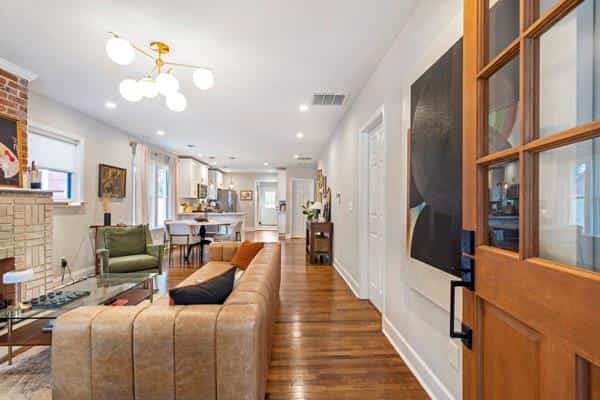 Listing photo 6