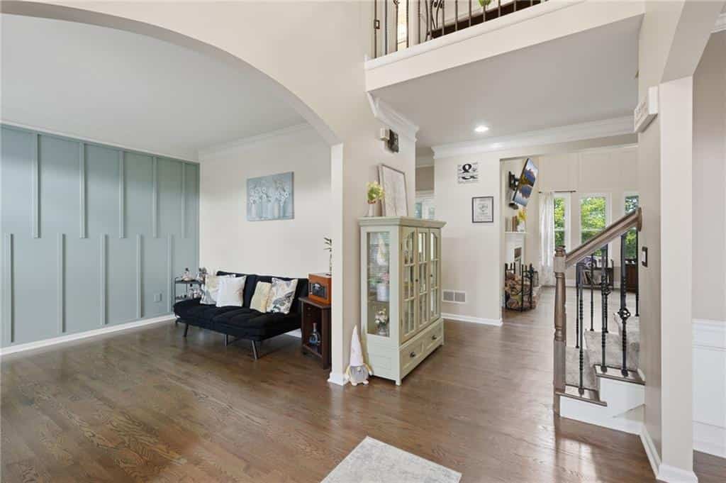 Listing photo 6