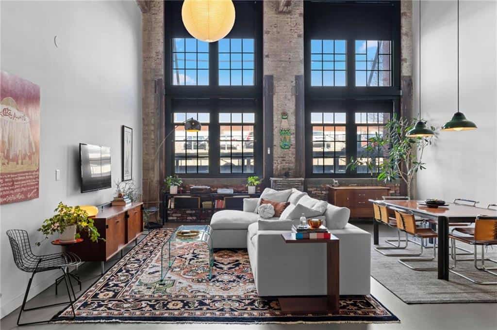 Listing photo 6