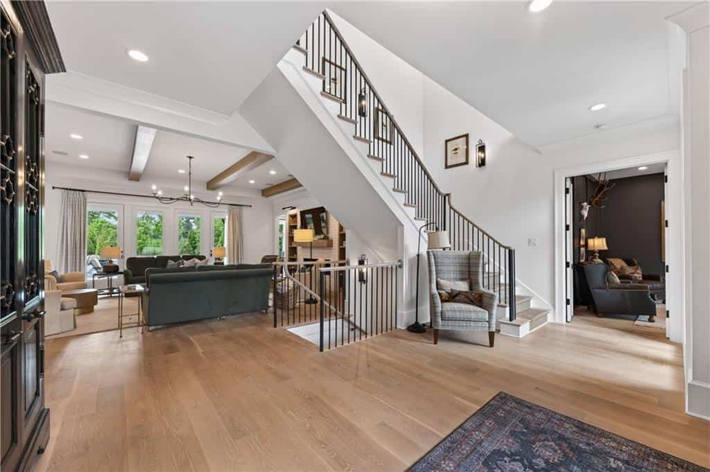 Listing photo 6